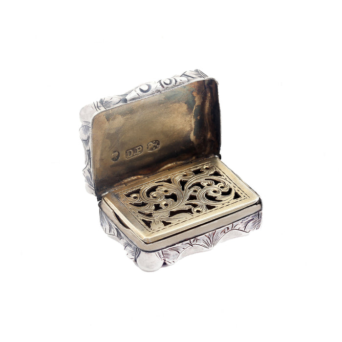 antique silver and gilt vinaigrette opened
