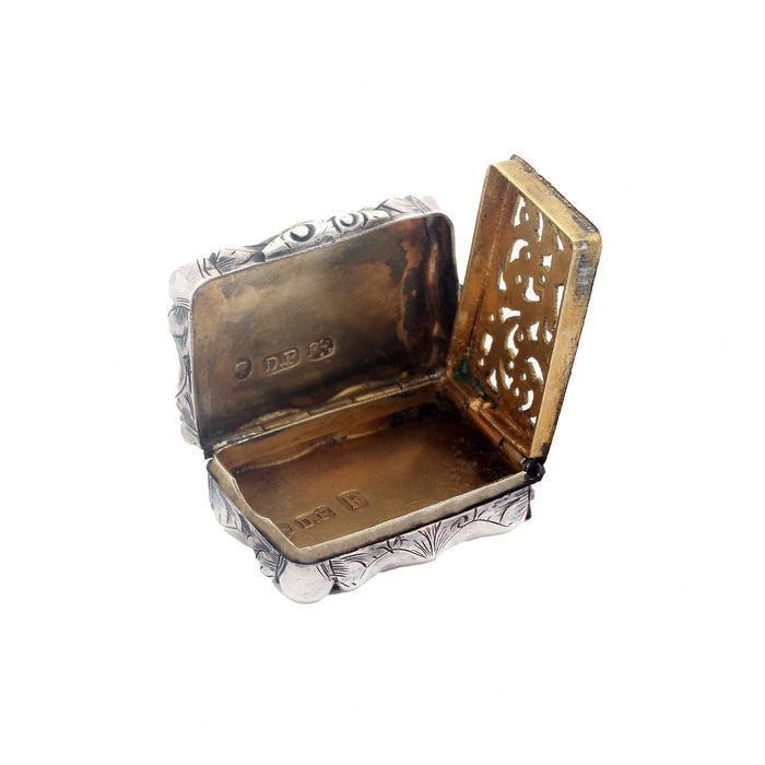 hallmarked secondhand vinaigrette in silver with gilt interior