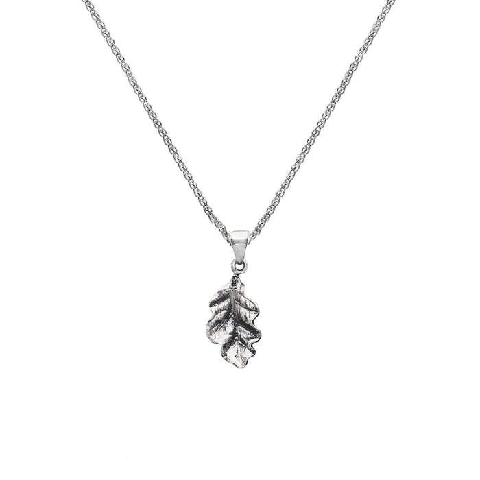 oak leaf pendant on a silver spiga link chain